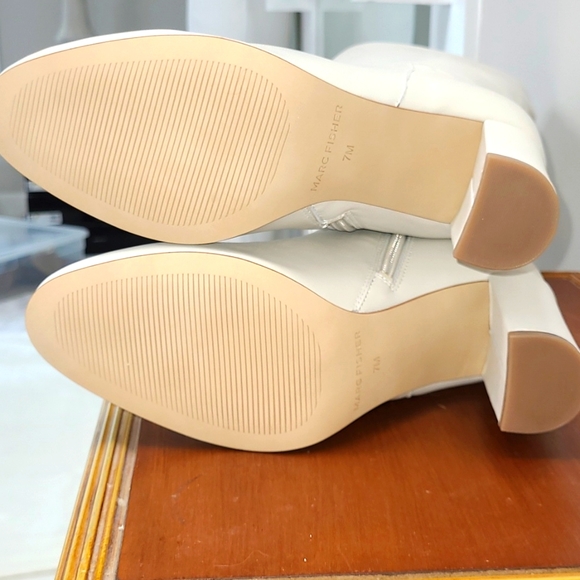 NWOT Marc Fisher Zimra Leather Boot in Ivory - Picture 8 of 10